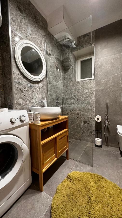 Bllok Area Apartment Tirana Exterior photo